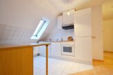 Vermietet!!! 2-Zimmer-Dachgeschosswohnung - Küche mit funtkioneller EBK